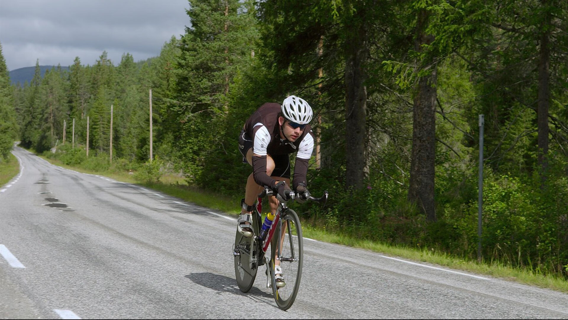 _荒漠越野跑:在沙丘中追逐极限_,沙漠越野技术指导 视频