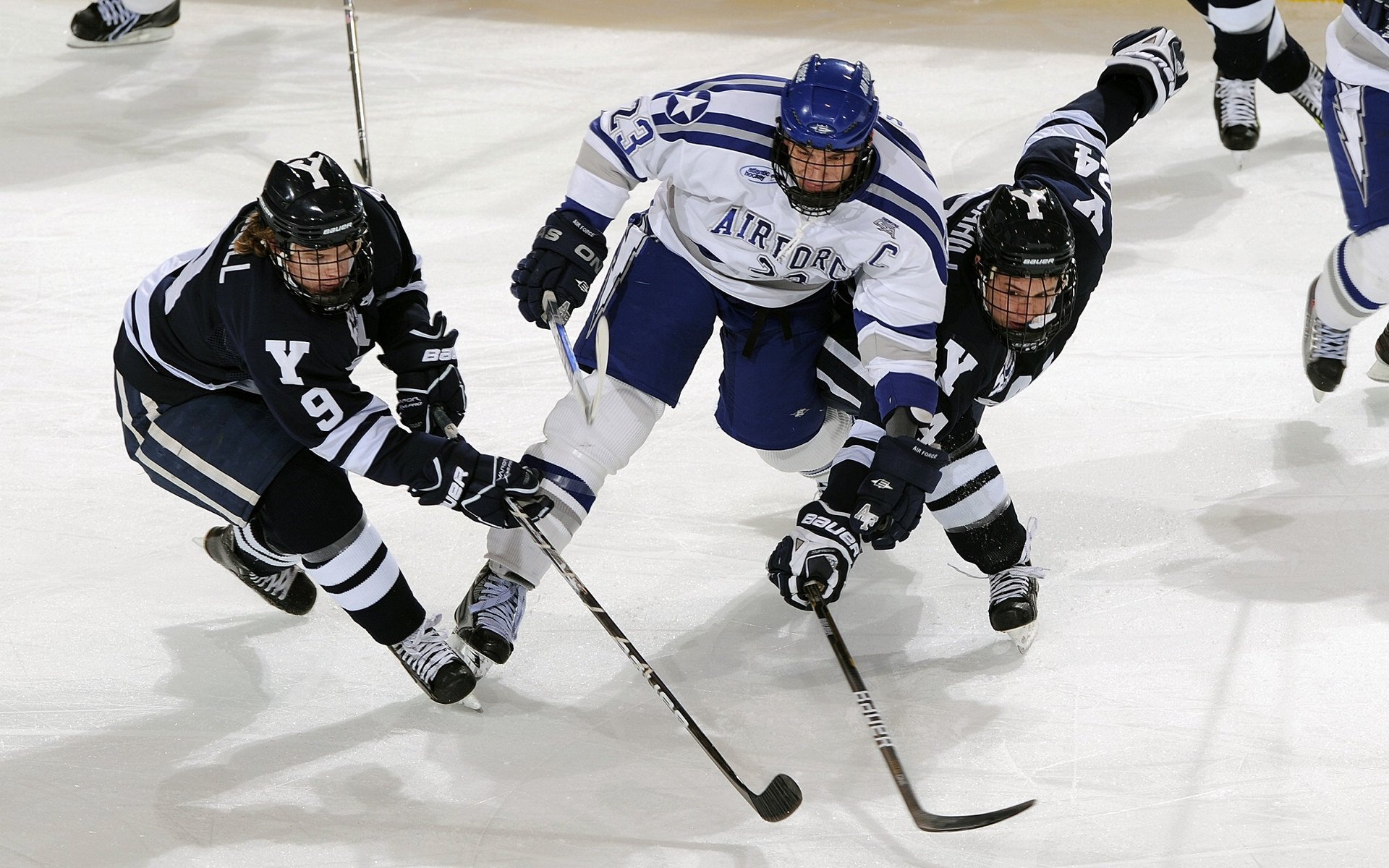 kaiyun体育app-国字号梯队注重身体素质测试提升队伍整体硬度